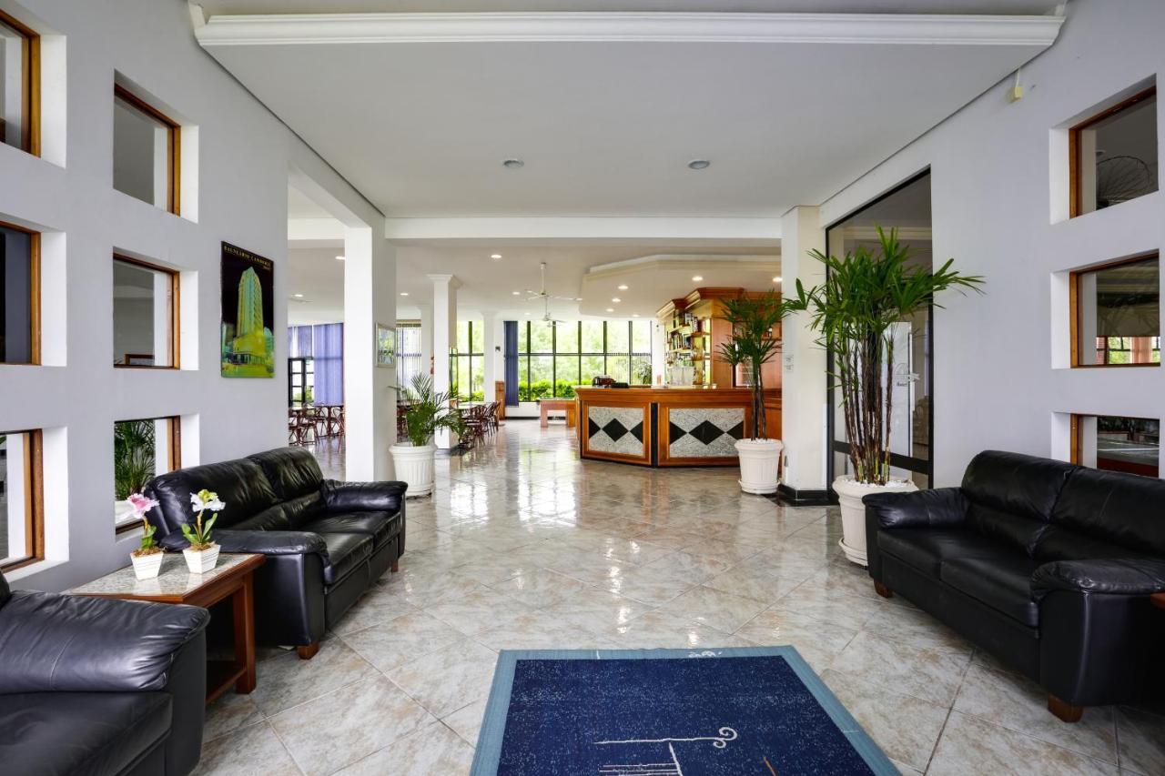 Hotel San Isidro São Gabriel Esterno foto