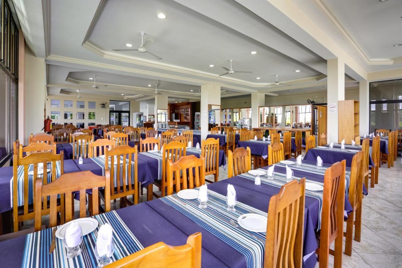 Hotel San Isidro São Gabriel Esterno foto
