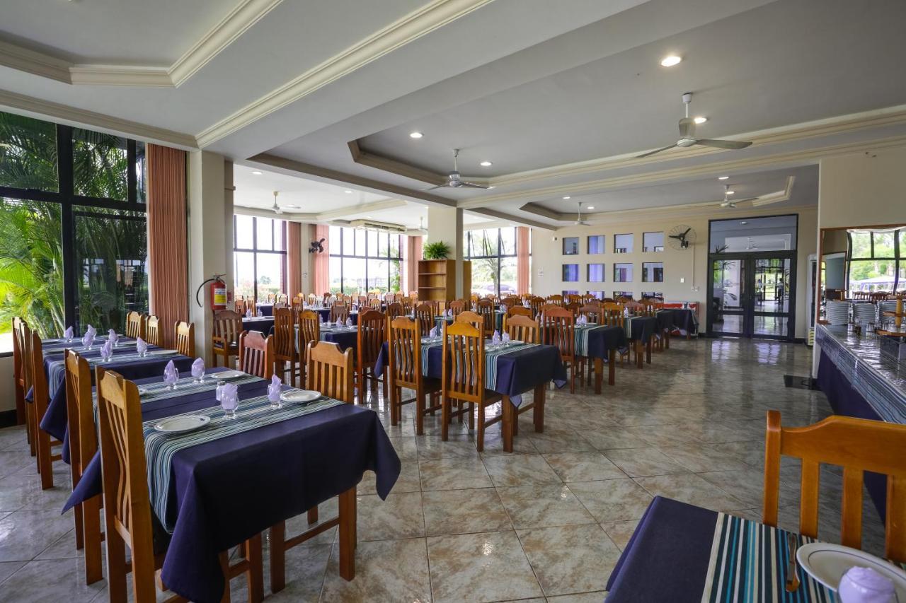 Hotel San Isidro São Gabriel Esterno foto